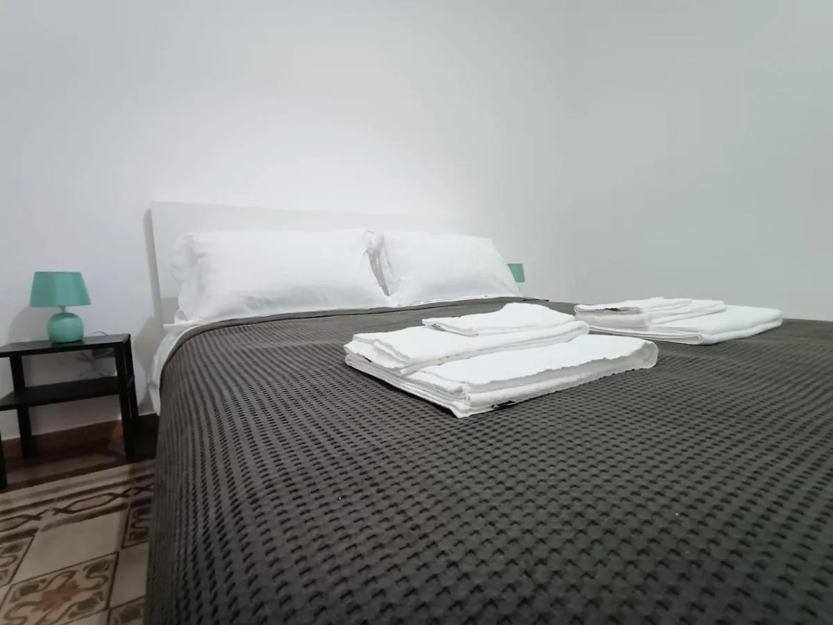 Konukevi Thalia Otel Palermo İtalya